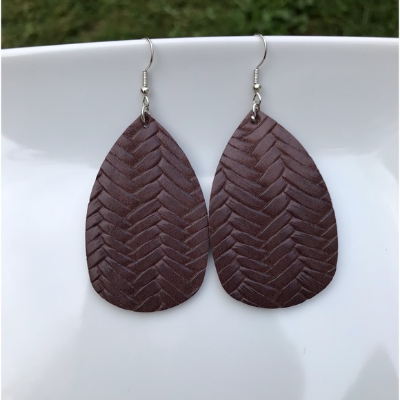 WOVEN LEATHER DROP HOOP EARRINGS - Picture 3 of 16